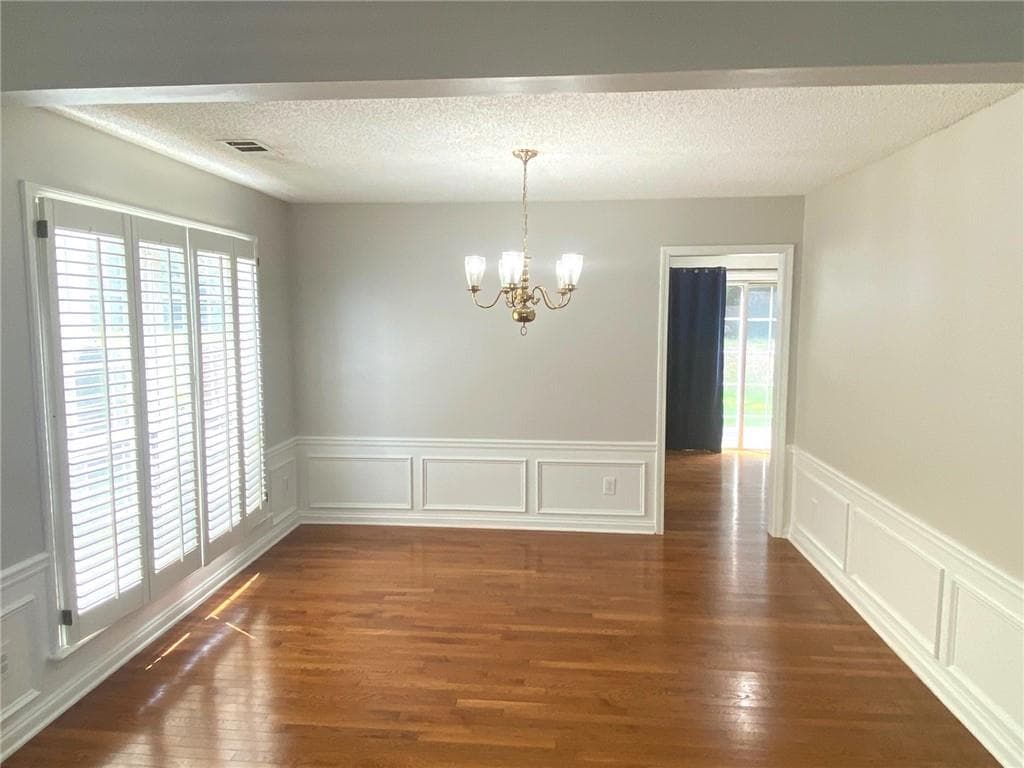 3 bedroom, 3 bathroom, 2,142 sq ft single family residence for sale at 518 Stepney Court, Marietta, GA 30067 — photo 8
