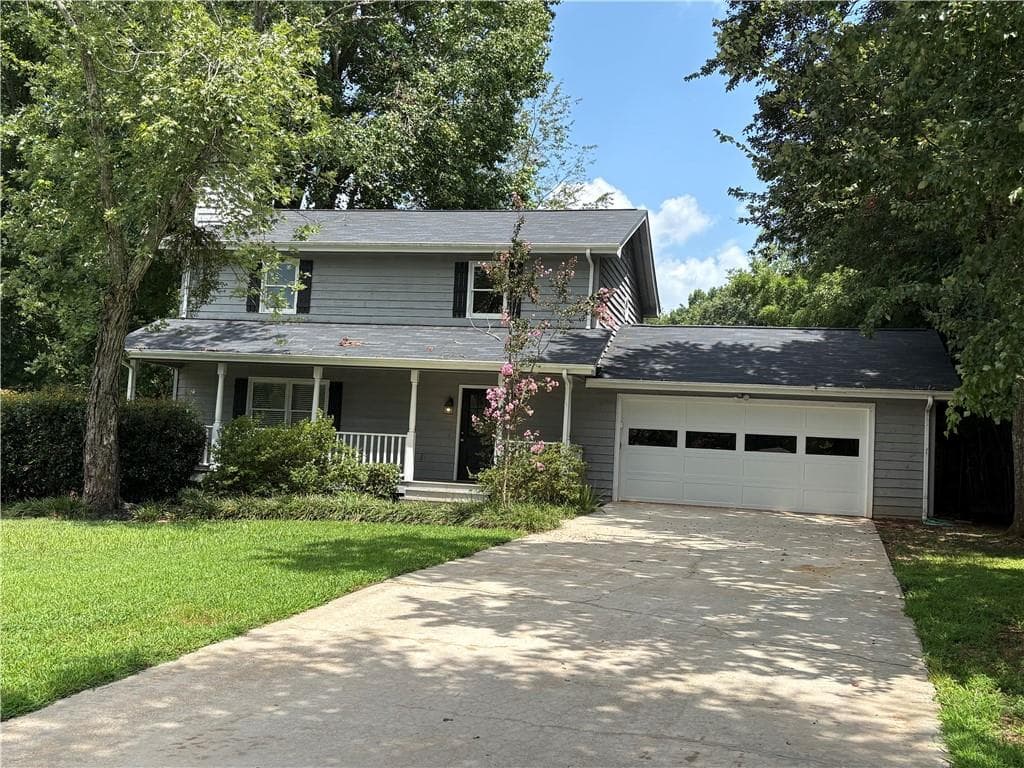 3 bedroom, 3 bathroom, 1,664 sq ft single family residence for sale at 4830 Squirrel Creek Drive, Gainesville, GA 30506 — photo 1 of 27