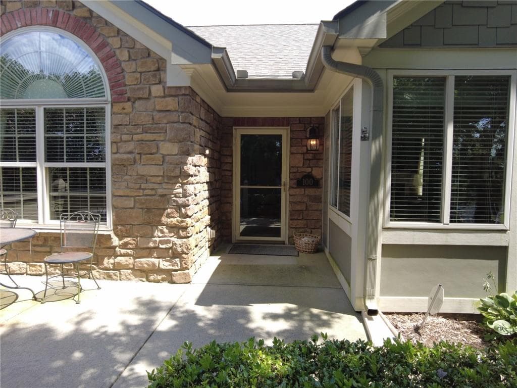 2 bedroom, 2 bathroom, 1,975 sq ft single family residence for rent at 100 Highlands Ridge Place 1, Smyrna, GA 30082 for $2,500 a month — photo 1 of 52