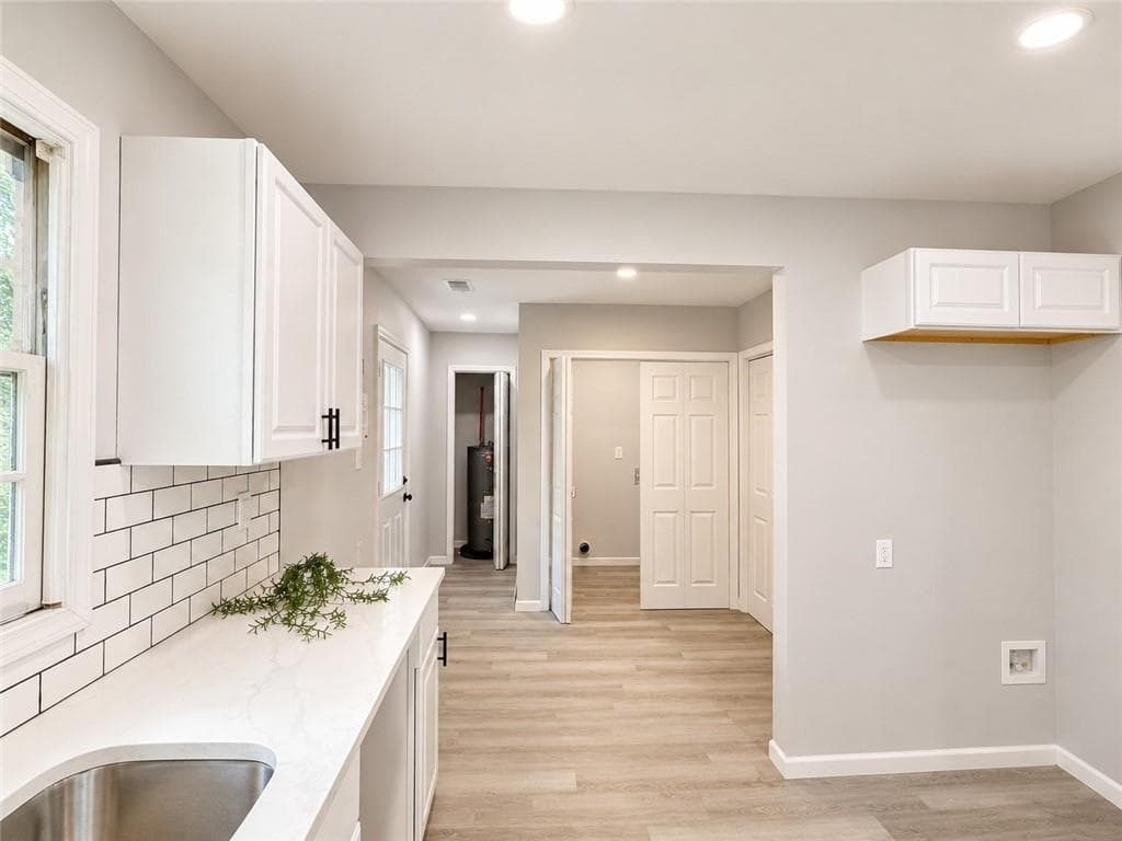 3 bedroom, 2 bathroom, 1,038 sq ft single family residence for sale at 2328 Bonner Road, East Point, GA 30344 — photo 9