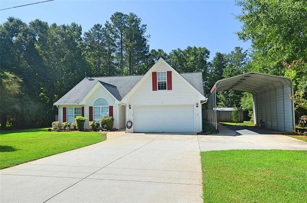 3 bedroom, 2 bathroom, 1,733 sq ft single family residence under contract at 45 Crooked Creek Way, Covington, GA 30016 — photo 3