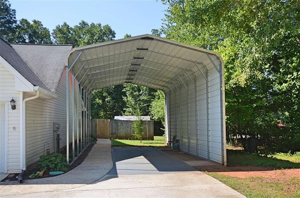 3 bedroom, 2 bathroom, 1,733 sq ft single family residence under contract at 45 Crooked Creek Way, Covington, GA 30016 — photo 6