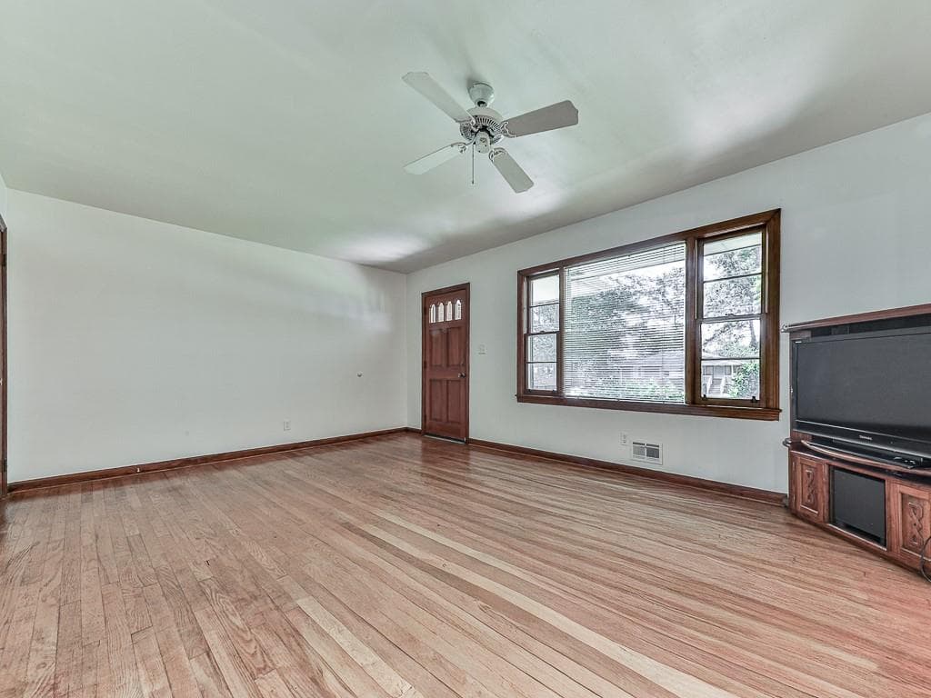 3 bedroom, 3 bathroom, 1,762 sq ft single family residence under contract at 291 Sourwood Drive, Marietta, GA 30062 — photo 5
