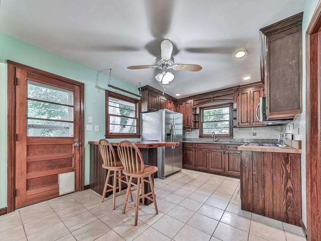 3 bedroom, 3 bathroom, 1,762 sq ft single family residence under contract at 291 Sourwood Drive, Marietta, GA 30062 — photo 9