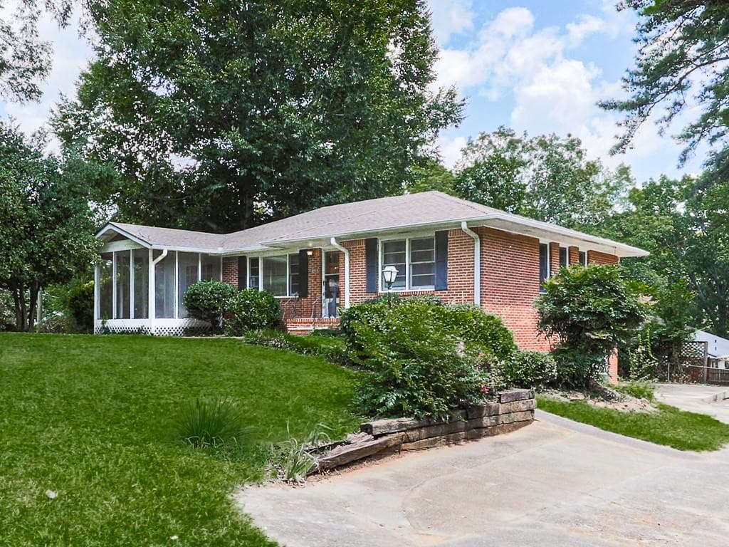 3 bedroom, 3 bathroom, 1,762 sq ft single family residence under contract at 291 Sourwood Drive, Marietta, GA 30062