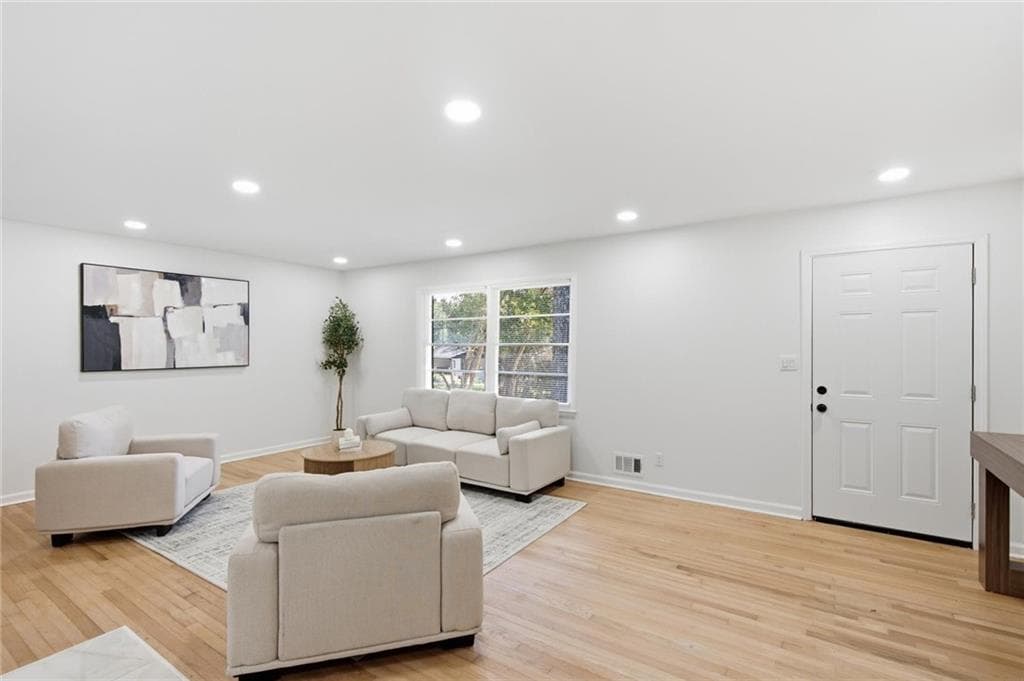 3 bedroom, 2 bathroom, 1,781 sq ft single family residence for sale at 3647 Oregon Trail, Decatur, GA 30032 — photo 5