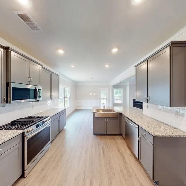 5 bedroom, 4 bathroom, 3,629 sq ft single family residence for sale at 3024 Fairway Drive, Villa Rica, GA 30180 — photo 3