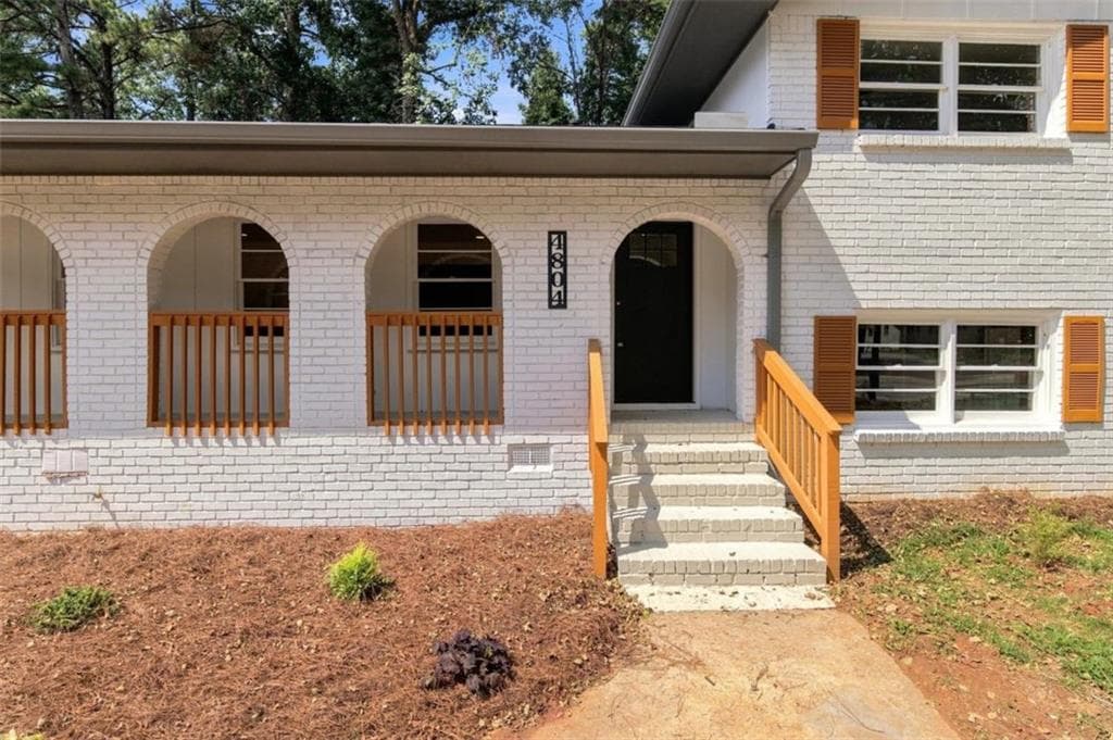 5 bedroom, 3 bathroom, 2,331 sq ft single family residence for sale at 4804 Thompson Mill Road, Lithonia, GA 30038 — photo 2