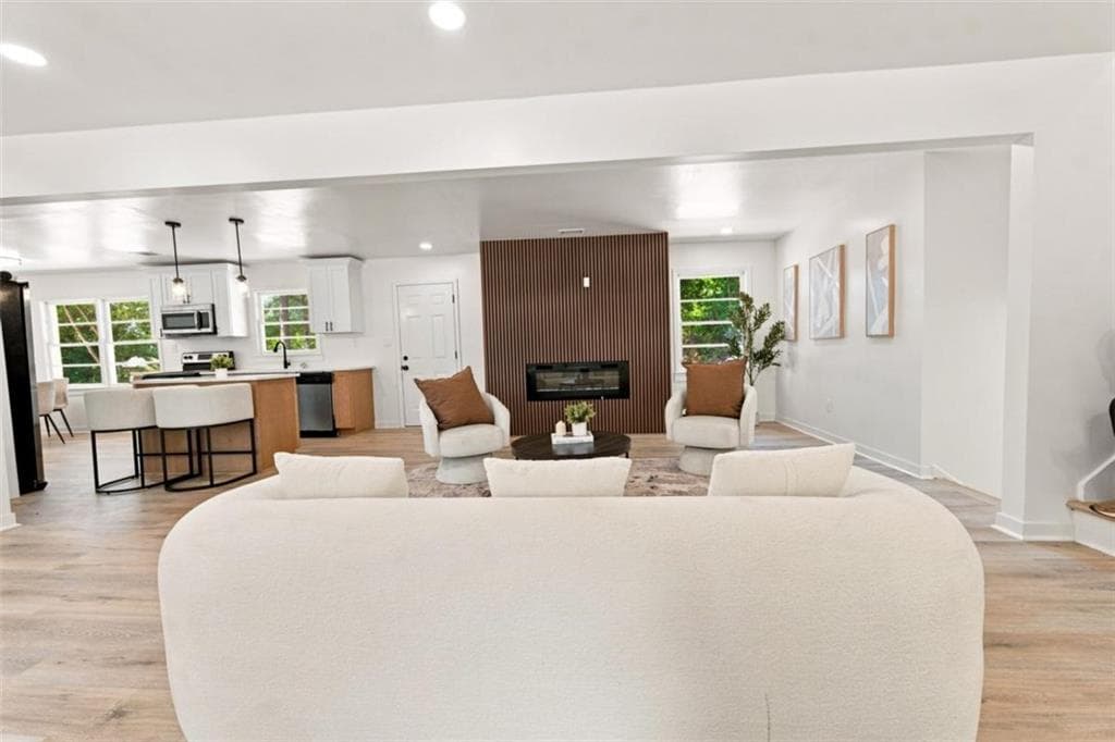 5 bedroom, 3 bathroom, 2,331 sq ft single family residence for sale at 4804 Thompson Mill Road, Lithonia, GA 30038 — photo 4