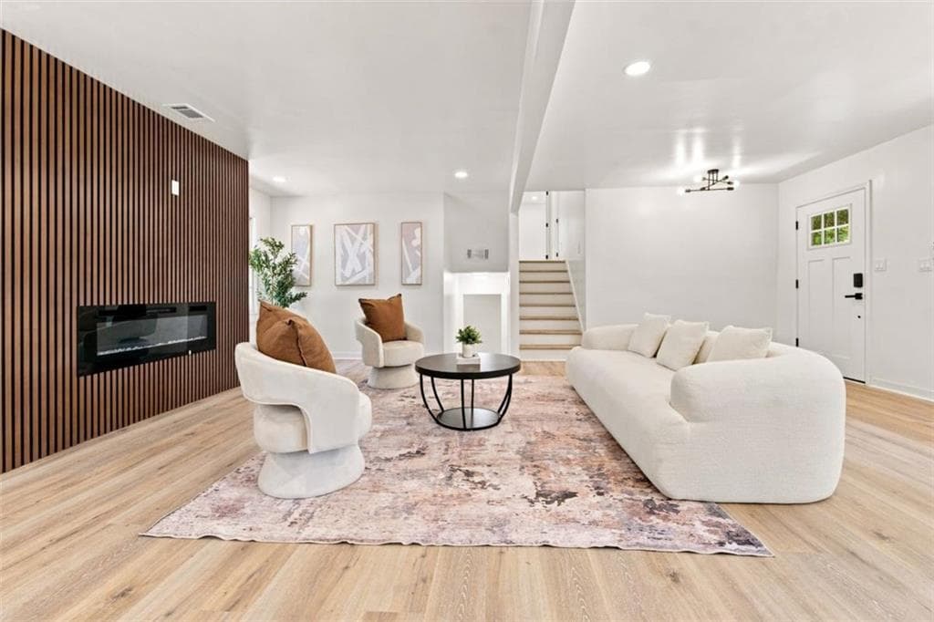 5 bedroom, 3 bathroom, 2,331 sq ft single family residence for sale at 4804 Thompson Mill Road, Lithonia, GA 30038 — photo 6
