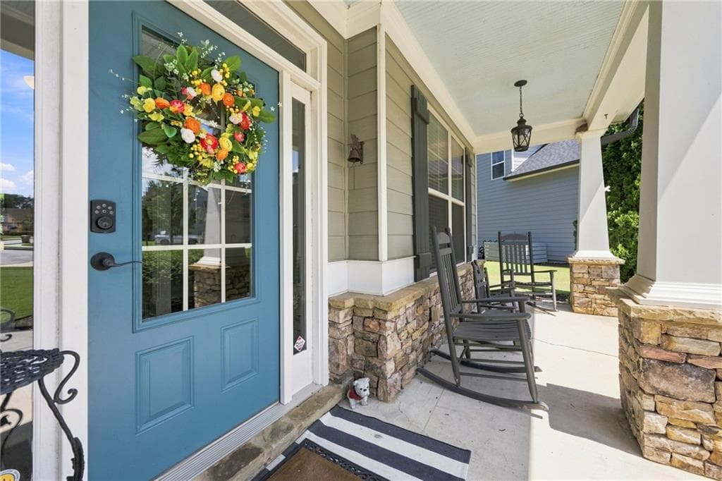 5 bedroom, 3 bathroom, 3,312 sq ft single family residence under contract at 6240 Brookshire Court, Braselton, GA 30517 — photo 3