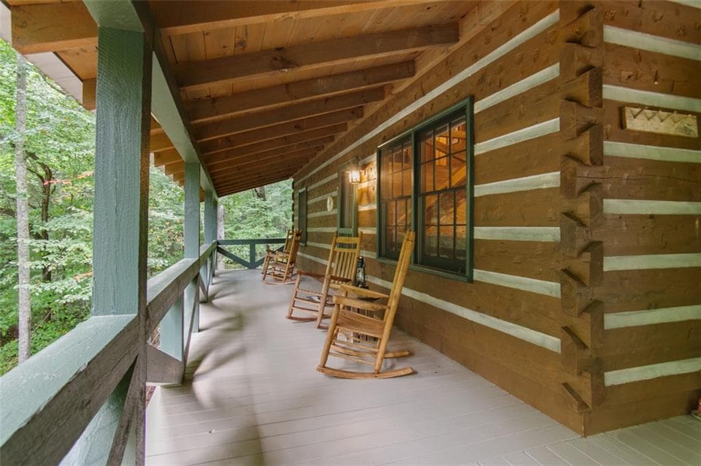 4 bedroom, 3 bathroom, 2,080 sq ft single family residence for sale at 322 Honeysuckle Way, Blue Ridge, GA 30513 — photo 4