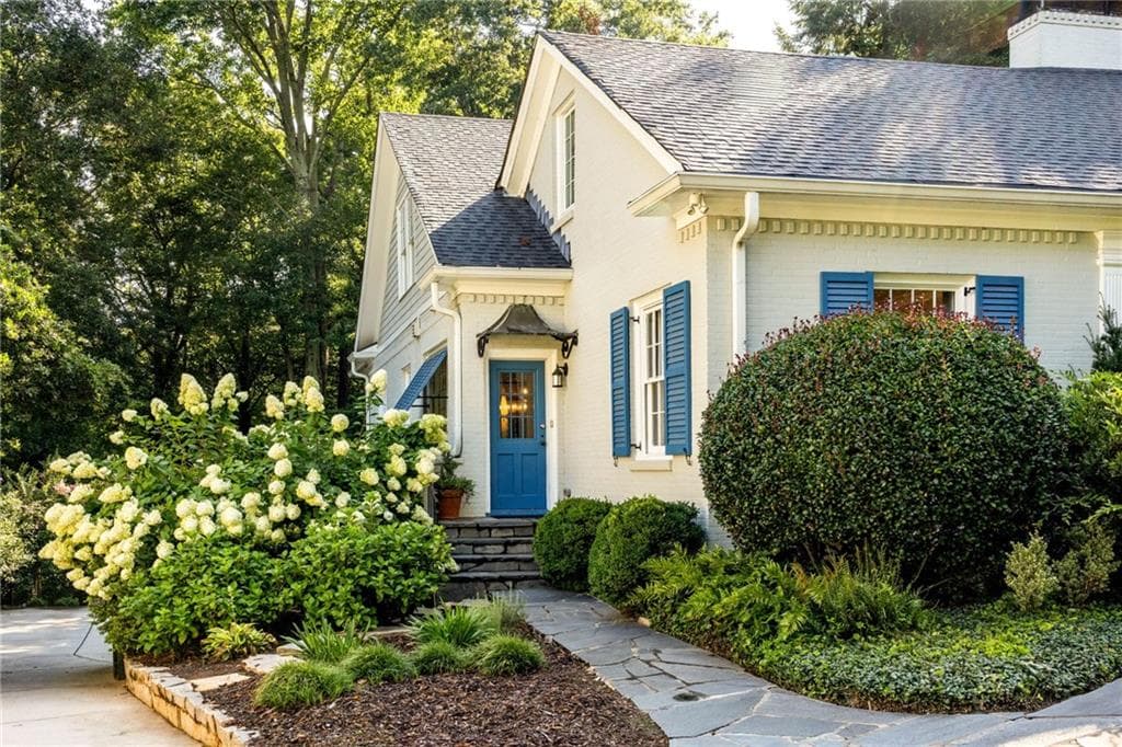5 bedroom, 5 bathroom, 4,248 sq ft single family residence under contract at 373 Glenn Circle, Decatur, GA 30030 — photo 4
