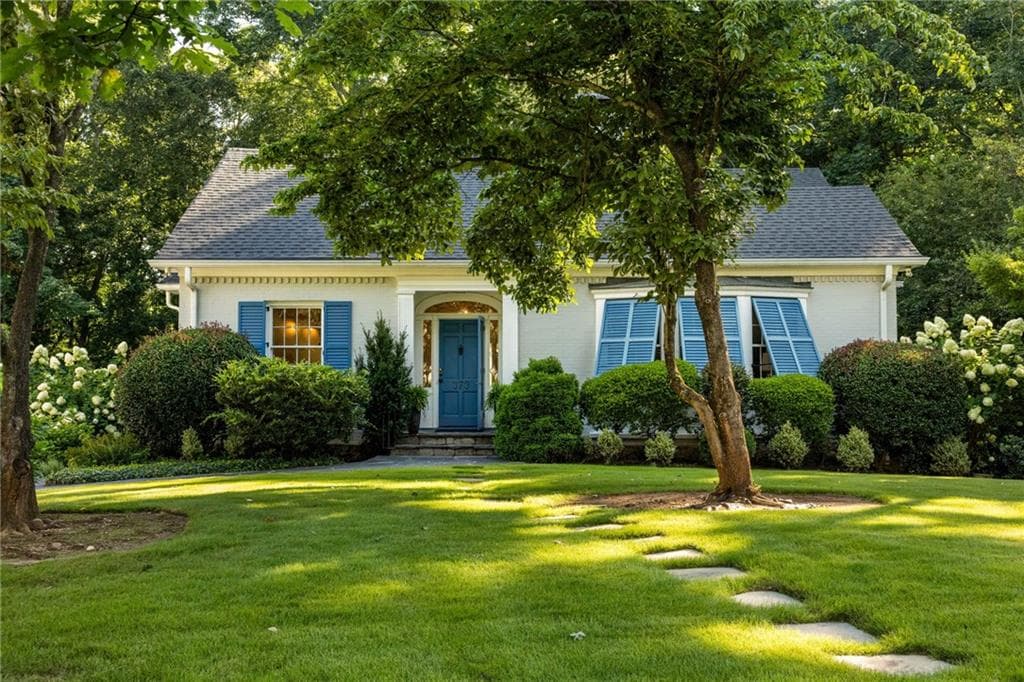 5 bedroom, 5 bathroom, 4,248 sq ft single family residence under contract at 373 Glenn Circle, Decatur, GA 30030