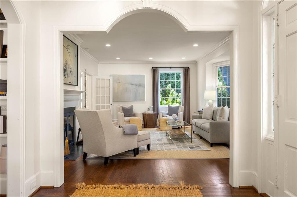 5 bedroom, 5 bathroom, 4,248 sq ft single family residence under contract at 373 Glenn Circle, Decatur, GA 30030 — photo 10