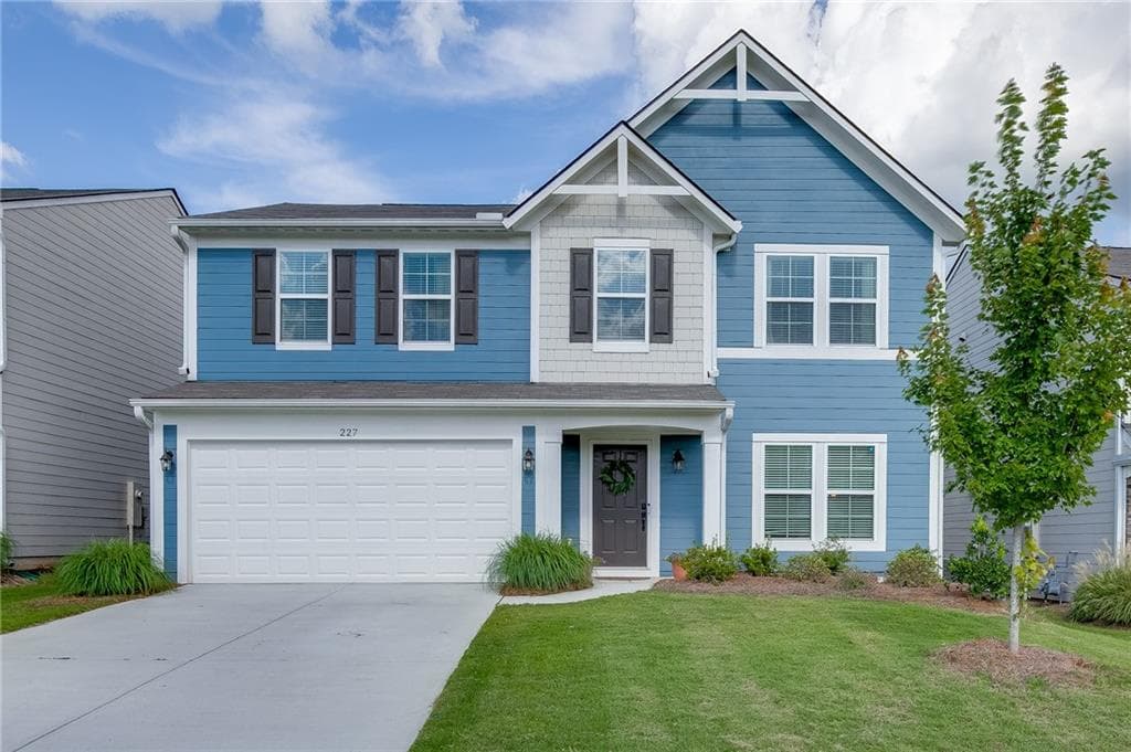 3 bedroom, 3 bathroom, 2,108 sq ft single family residence for sale at 227 Traminer Way, Braselton, GA 30517