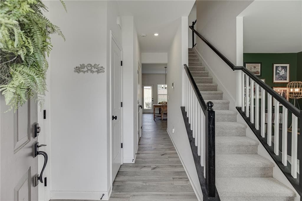 3 bedroom, 3 bathroom, 2,108 sq ft single family residence for sale at 227 Traminer Way, Braselton, GA 30517 — photo 4