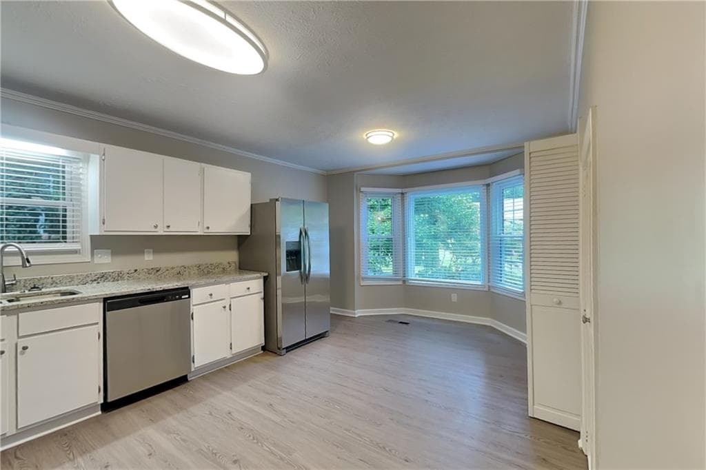 3 bedroom, 2 bathroom, 2,368 sq ft single family residence for rent at 1179 Norfolk Drive, Acworth, GA 30102 for $2,350 a month — photo 6