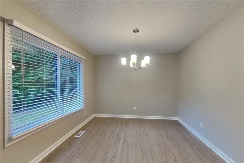 3 bedroom, 2 bathroom, 2,368 sq ft single family residence for rent at 1179 Norfolk Drive, Acworth, GA 30102 for $2,350 a month — photo 7