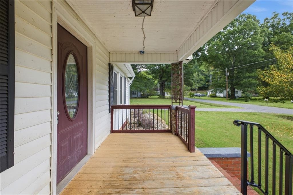 3 bedroom, 2 bathroom, 1,580 sq ft single family residence for sale at 38 Nelson Street, Silver Creek, GA 30173 — photo 2
