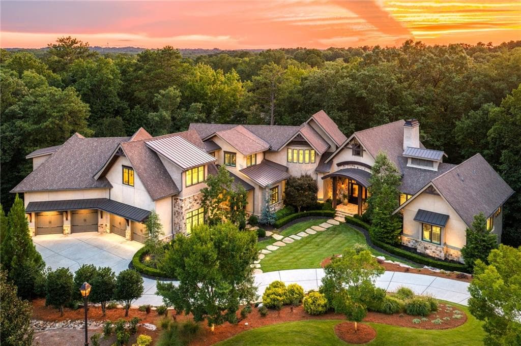 5 bedroom, 9 bathroom, 11,900 sq ft single family residence sold at 962 Chattooga, Suwanee, GA 30024