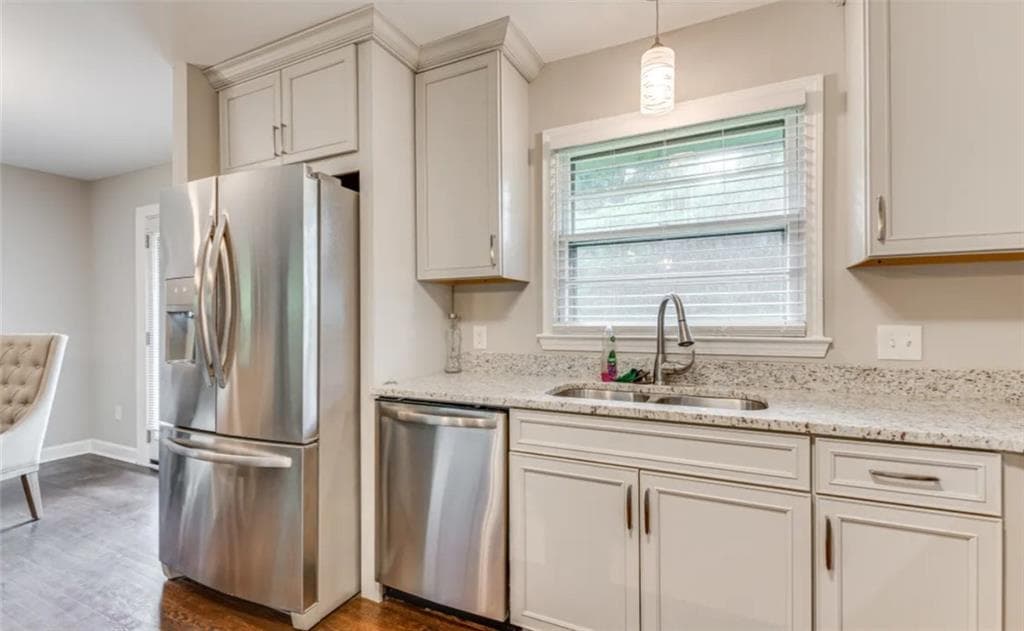 3 bedroom, 2 bathroom, 1,404 sq ft single family residence for rent at 3305 Flowers Drive, College Park, GA 30337 for $2,000 a month — photo 10
