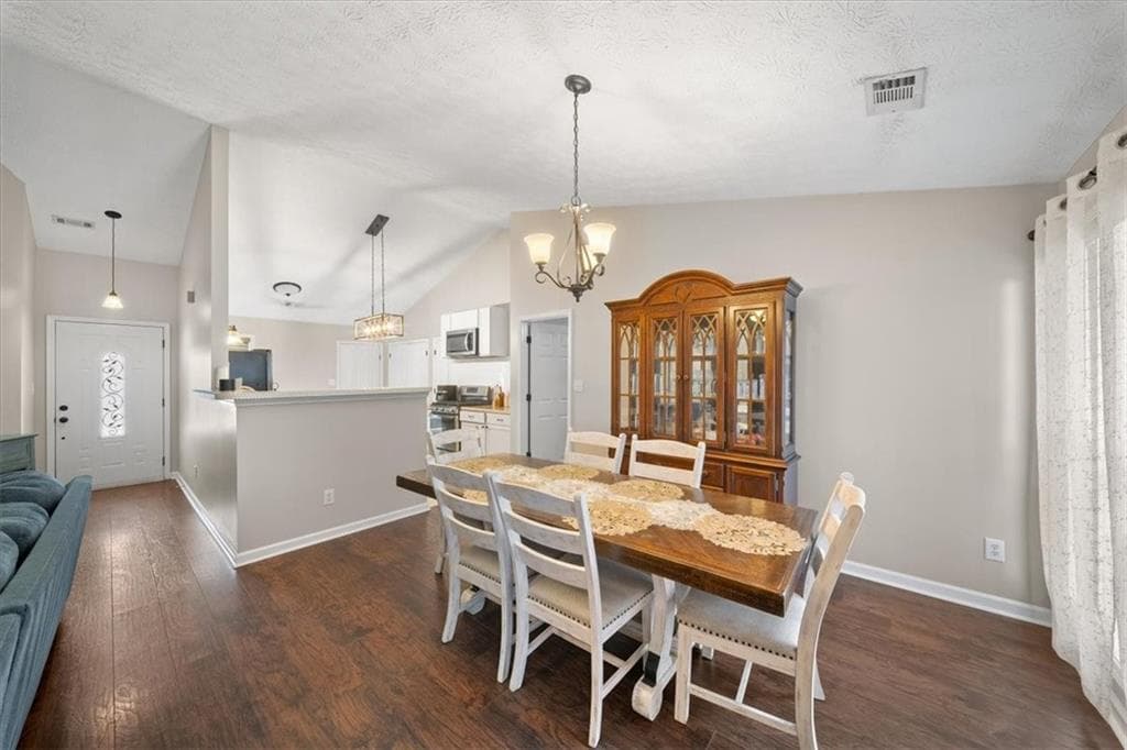 4 bedroom, 2 bathroom, 1,652 sq ft single family residence for sale at 5235 Sterling Trace Court, Lilburn, GA 30047 — photo 7