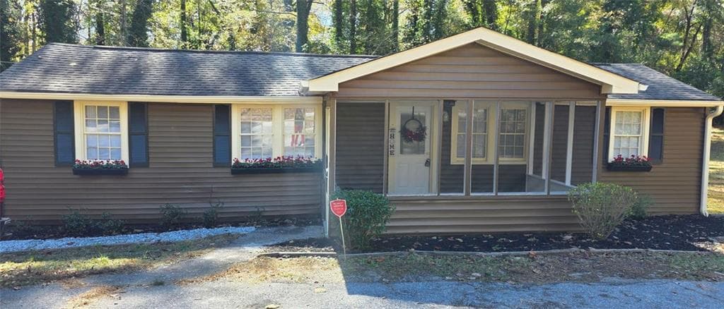 2 bedroom, 1 bathroom, 1,008 sq ft single family residence for sale at 7043 S Goddard Road, Stonecrest, GA 30038