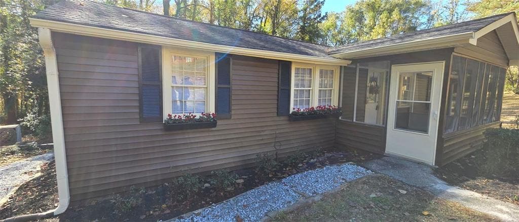 2 bedroom, 1 bathroom, 1,008 sq ft single family residence for sale at 7043 S Goddard Road, Stonecrest, GA 30038 — photo 4