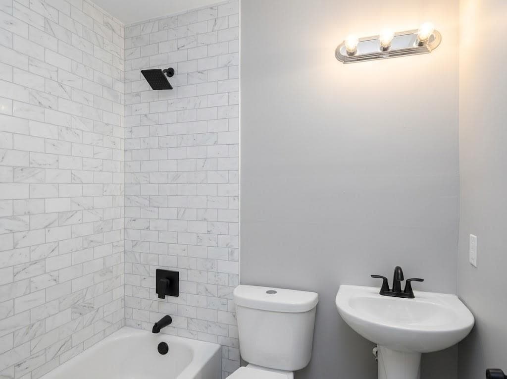 triplex for sale at 712 North Avenue, Atlanta, GA 30318 — photo 6