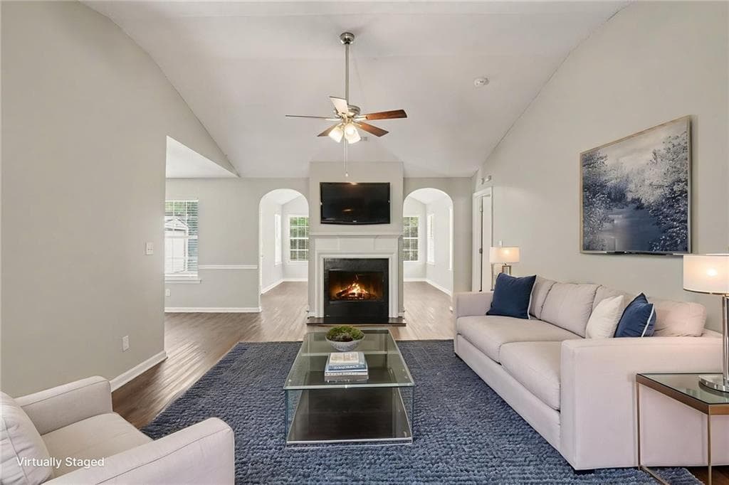 3 bedroom, 2 bathroom, 1,578 sq ft single family residence for sale at 722 Rosewood Circle, Jonesboro, GA 30238 — photo 5