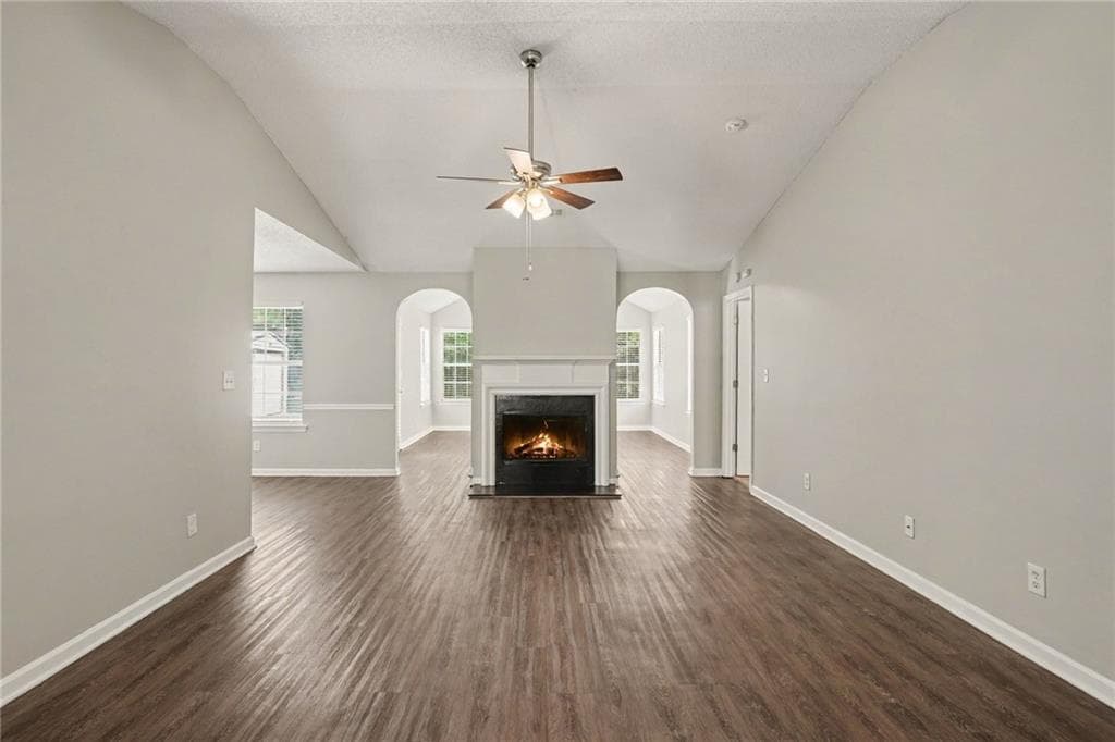 3 bedroom, 2 bathroom, 1,578 sq ft single family residence for sale at 722 Rosewood Circle, Jonesboro, GA 30238 — photo 6
