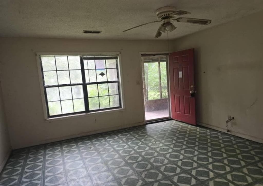 3 bedroom, 2 bathroom, 1,107 sq ft single family residence for sale at 514 Stephenson Road, Boston, GA 31626 — photo 5