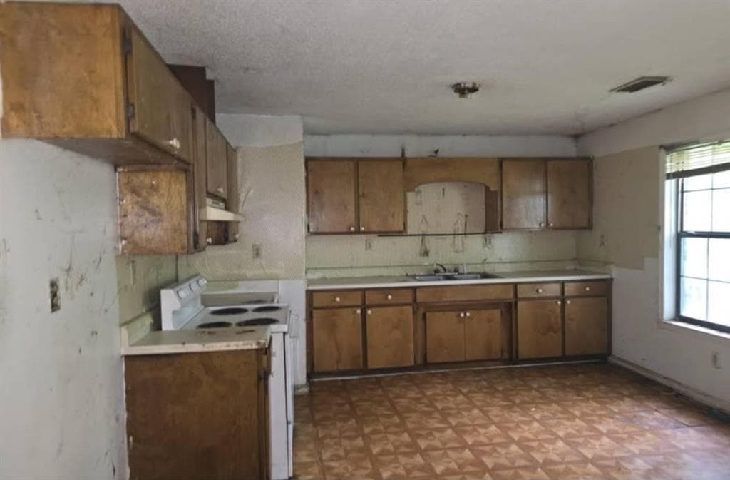 3 bedroom, 2 bathroom, 1,107 sq ft single family residence for sale at 514 Stephenson Road, Boston, GA 31626 — photo 7