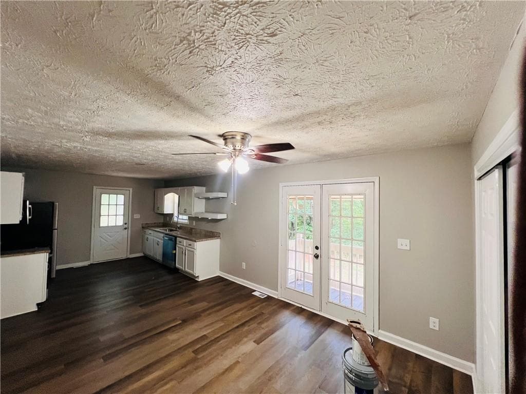 4 bedroom, 2 bathroom, 1,456 sq ft single family residence for sale at 260 New Hope Drive, Mcdonough, GA 30252 — photo 7