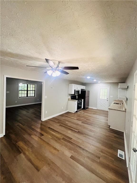 4 bedroom, 2 bathroom, 1,456 sq ft single family residence for sale at 260 New Hope Drive, Mcdonough, GA 30252 — photo 9