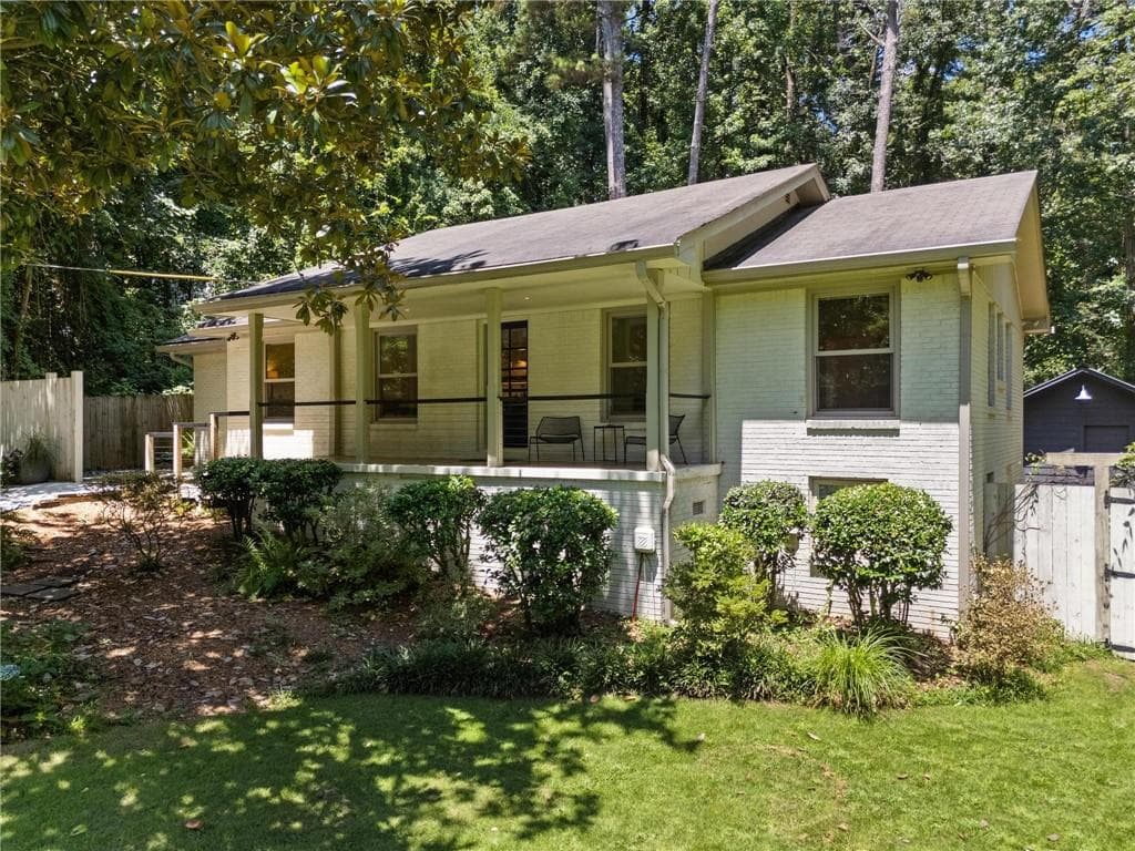 3 bedroom, 3 bathroom, 2,331 sq ft single family residence sold at 3440 Brookfield Lane, Decatur, GA 30032
