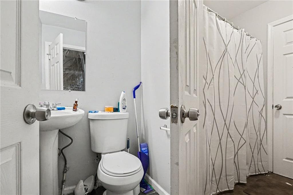 duplex for sale at 1123 Jones Avenue, Atlanta, GA 30318 — photo 8