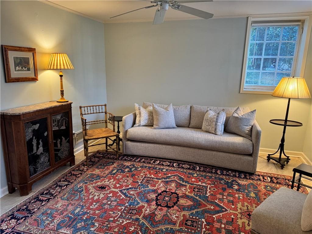 1 bedroom, 1 bathroom, 600 sq ft apartment for rent at 2544 Peachtree Road 8, Atlanta, GA 30305 for $1,375 a month — photo 3