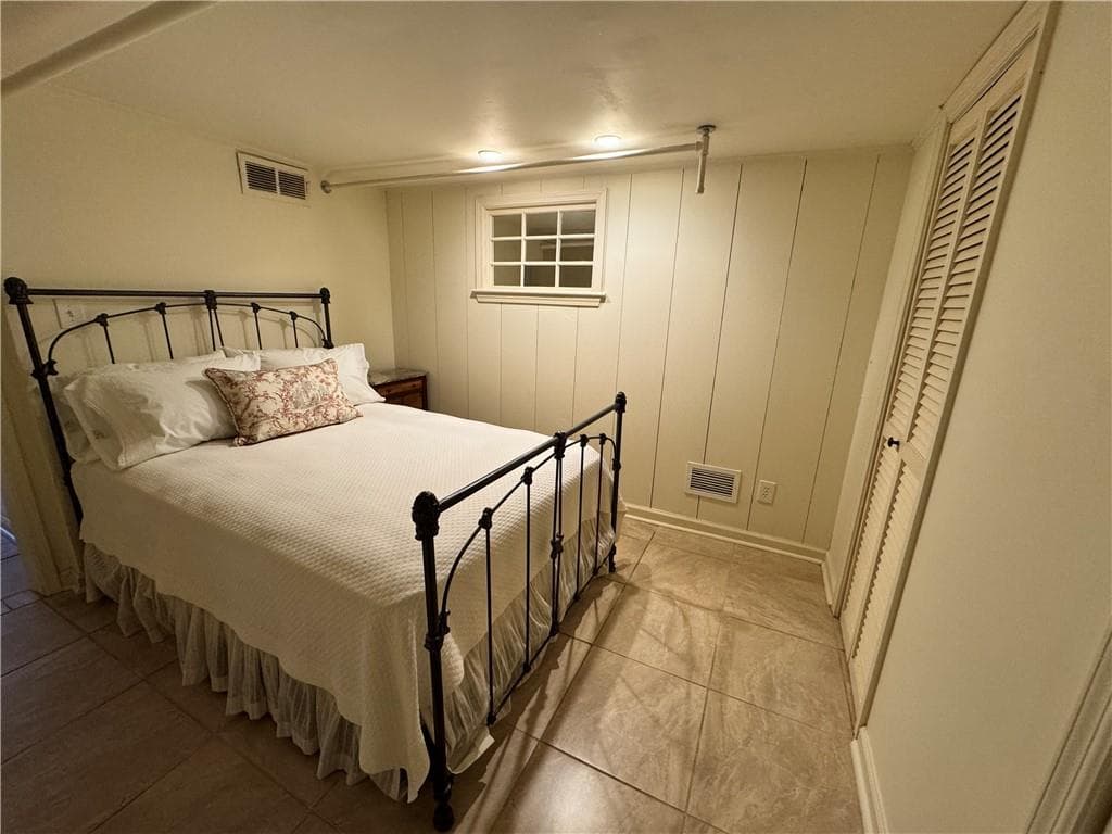 1 bedroom, 1 bathroom, 600 sq ft apartment for rent at 2544 Peachtree Road 8, Atlanta, GA 30305 for $1,375 a month — photo 6