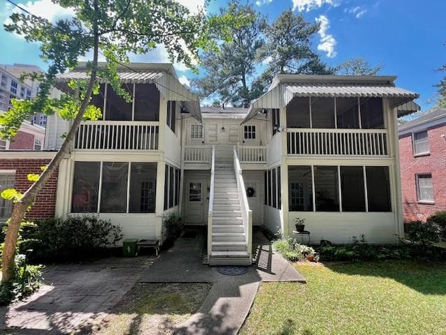 2 bedroom, 1 bathroom, 995 sq ft quadruplex for rent at 25 28th Street 4, Atlanta, GA 30309 for $1,595 a month — photo 2