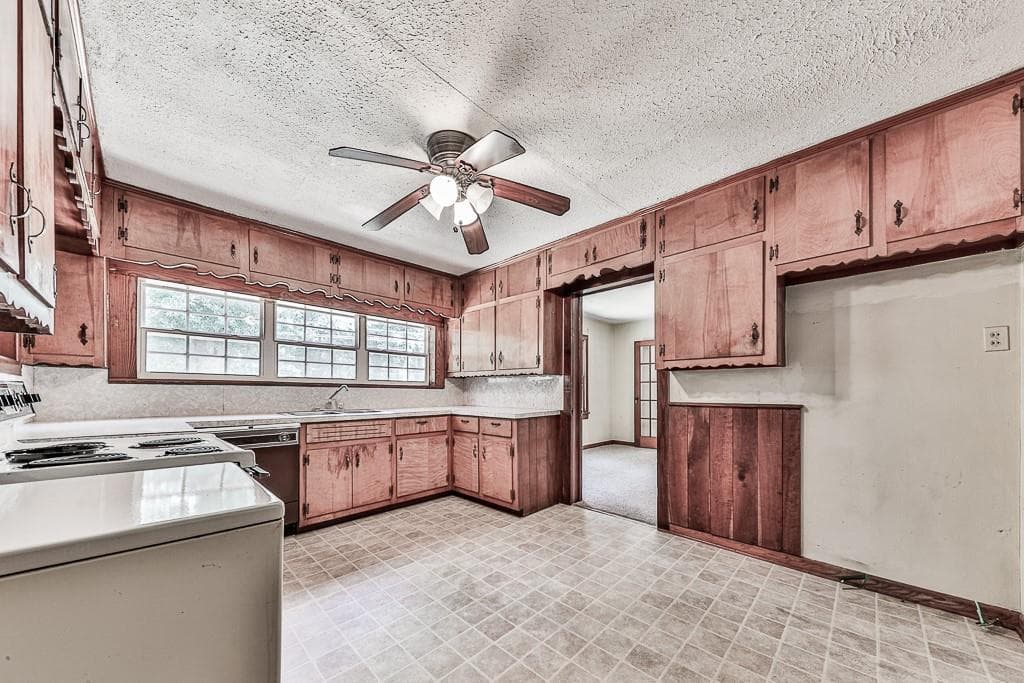 4 bedroom, 2 bathroom, 2,044 sq ft single family residence for sale at 514 Ball Ground Road, Ball Ground, GA 30107 — photo 10