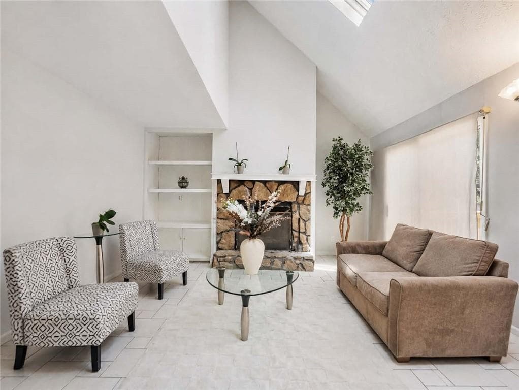 3 bedroom, 3 bathroom, 1,552 sq ft townhouse for sale at 2136 Valley Oaks Drive, Smyrna, GA 30080 — photo 7