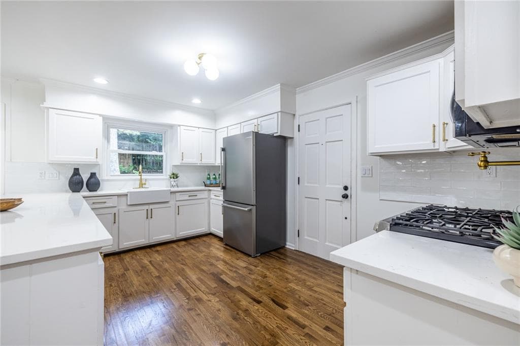 3 bedroom, 2 bathroom, 2,254 sq ft single family residence for sale at 693 N Superior Avenue, Decatur, GA 30033 — photo 10