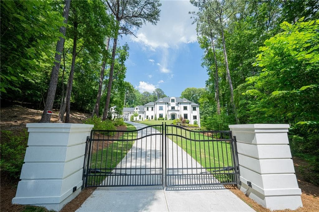 6 bedroom, 10 bathroom, 14,469 sq ft single family residence for sale at 5211 Powers Ferry Road, Sandy Springs, GA 30327 — photo 2
