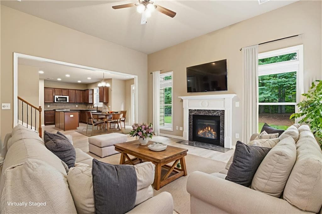 4 bedroom, 3 bathroom, 2,882 sq ft single family residence for sale at 6340 Forest Shore Court, Cumming, GA 30040 — photo 3