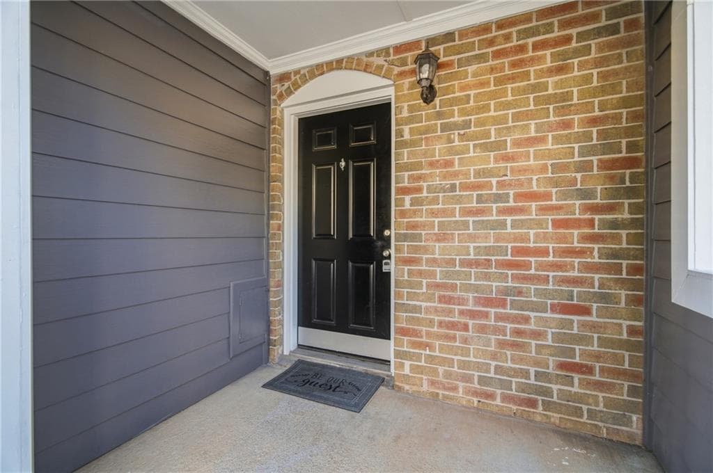 2 bedroom, 3 bathroom, 1,214 sq ft condominium under contract at 908 Summer Place, Norcross, GA 30071 — photo 3