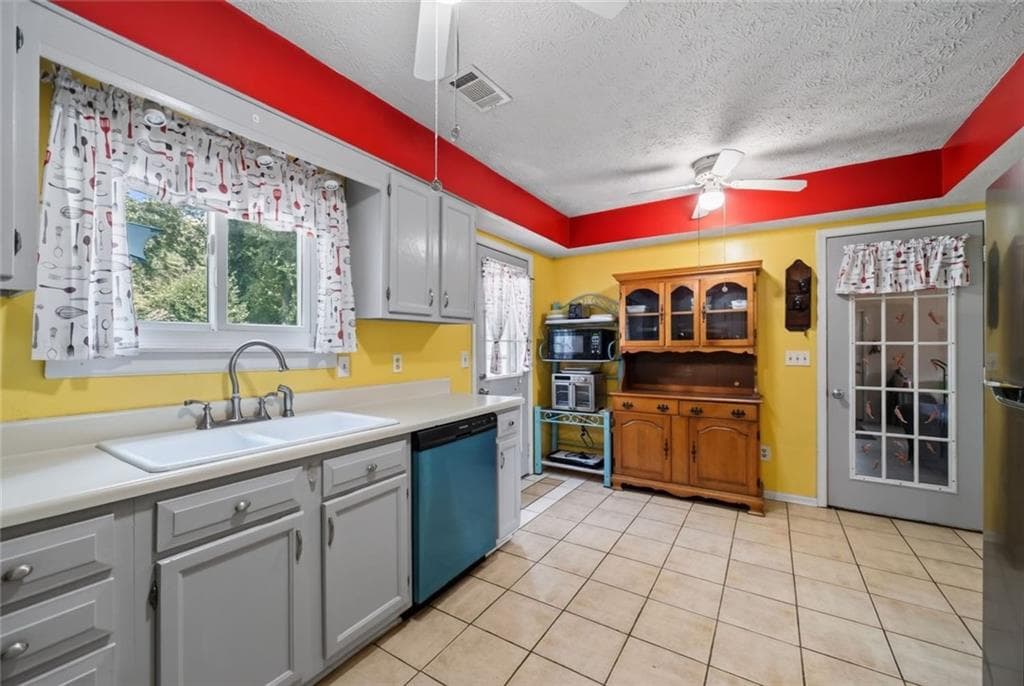 3 bedroom, 3 bathroom, 1,368 sq ft single family residence under contract at 3679 Pointer Road, Loganville, GA 30052 — photo 8