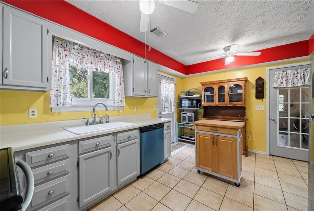 3 bedroom, 3 bathroom, 1,368 sq ft single family residence under contract at 3679 Pointer Road, Loganville, GA 30052 — photo 10