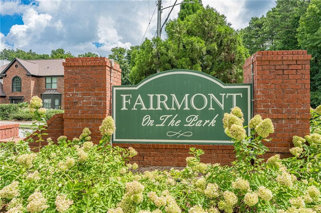 4 bedroom, 2 bathroom, 2,340 sq ft single family residence for sale at 306 Reliance Way, Dacula, GA 30019 — photo 2